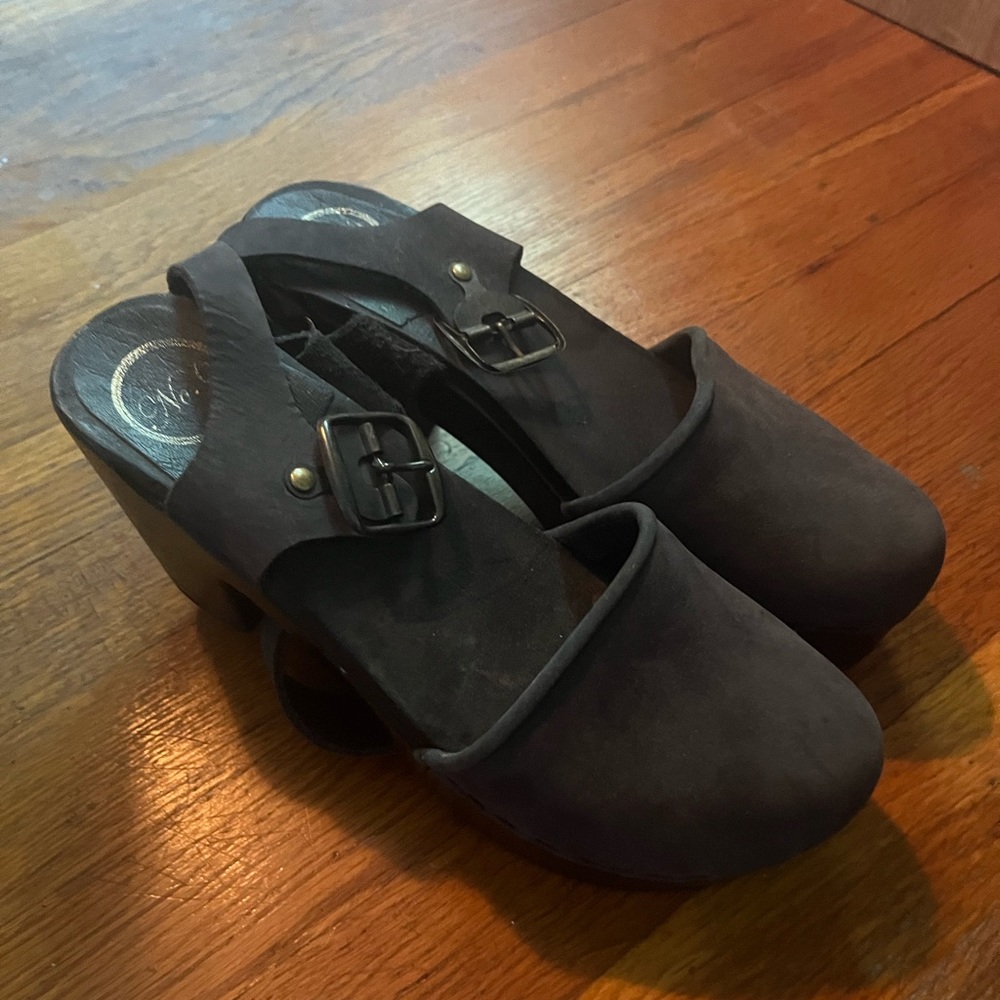 Blue suede No. 6. Clogs.